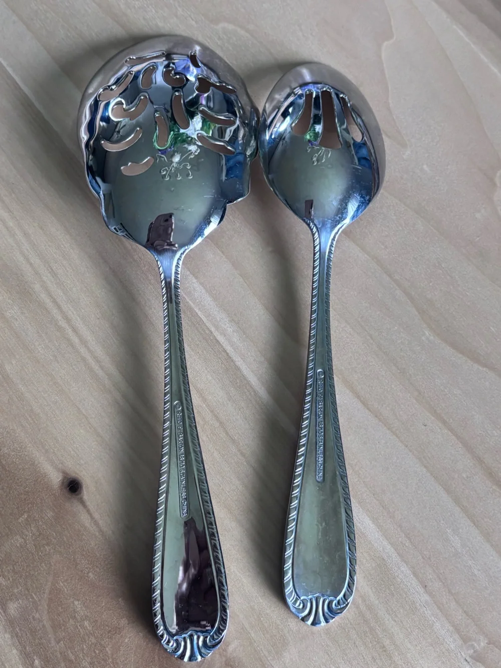 Reed & Barton DOMAIN Stainless Casserole Berry Pierced Spoon & Slotted Serving